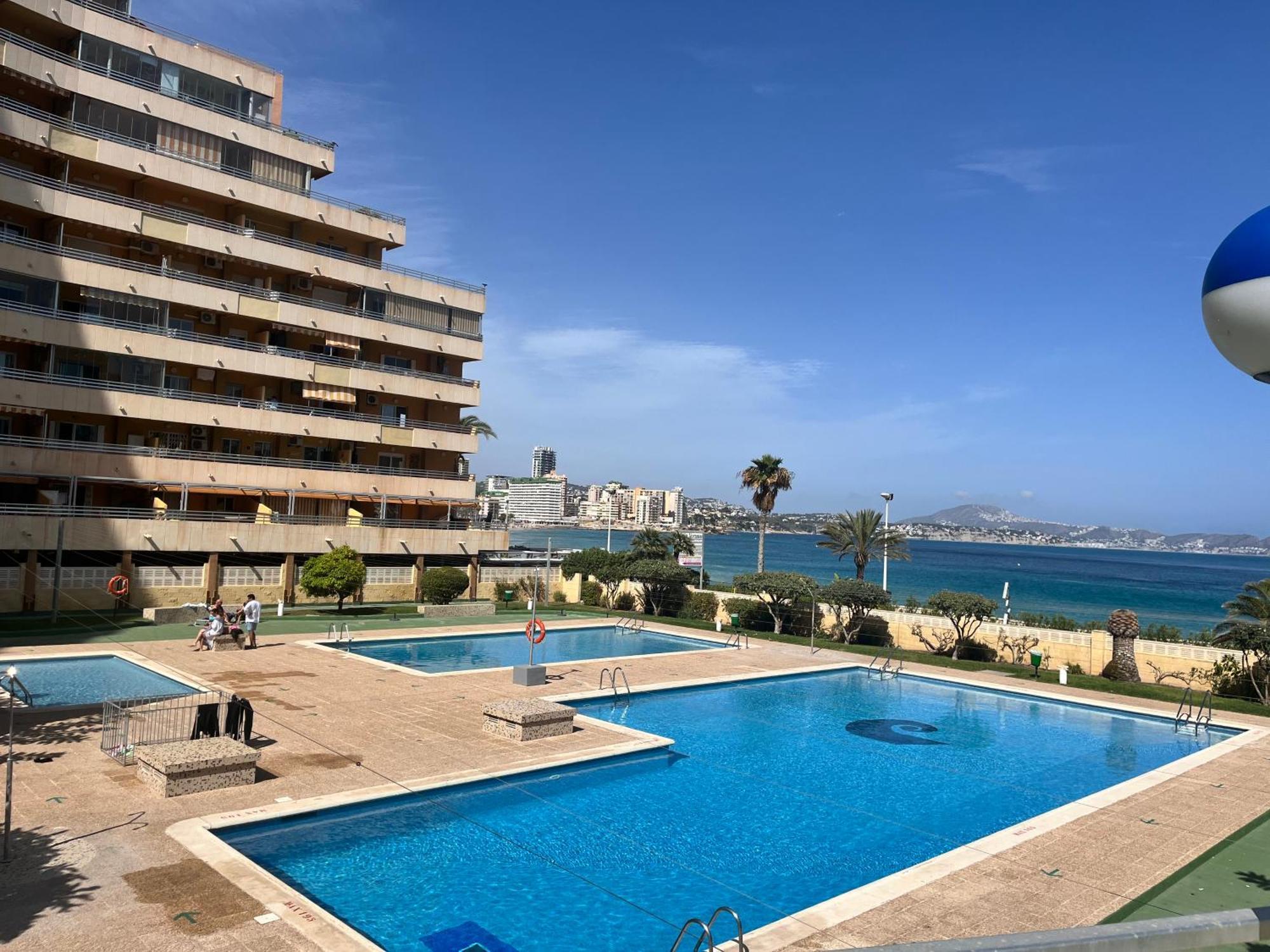 Calpe Apartamento Lujoso 30M De La Playa A Estrenar Wifi Aire Piscina Eksteriør bilde